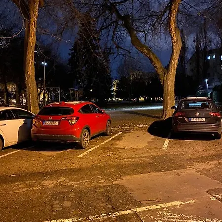 Sunny House One Lejlighed