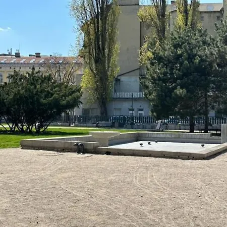 Sunny House One Pozsony